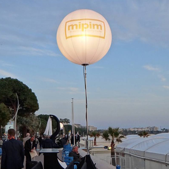 Un ballon éclairant pour l'exterieur - MIPIM