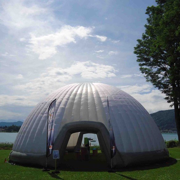 Dome gonflable pour l'accueil d'un événement - Point Info