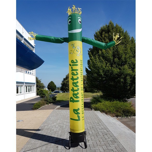 Un skydancer pour la franchise de restauration la Pataterie